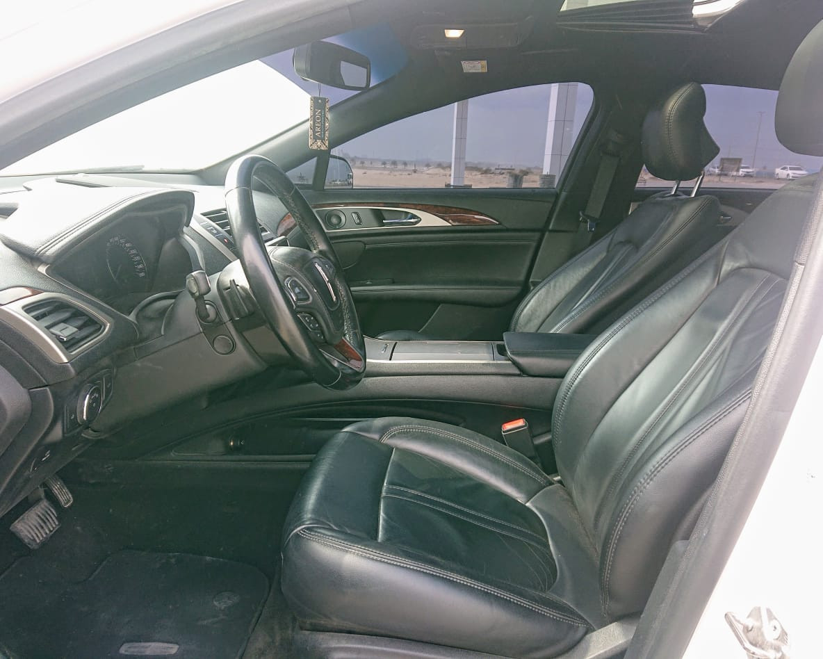 Lincoln MKZ - Image 11