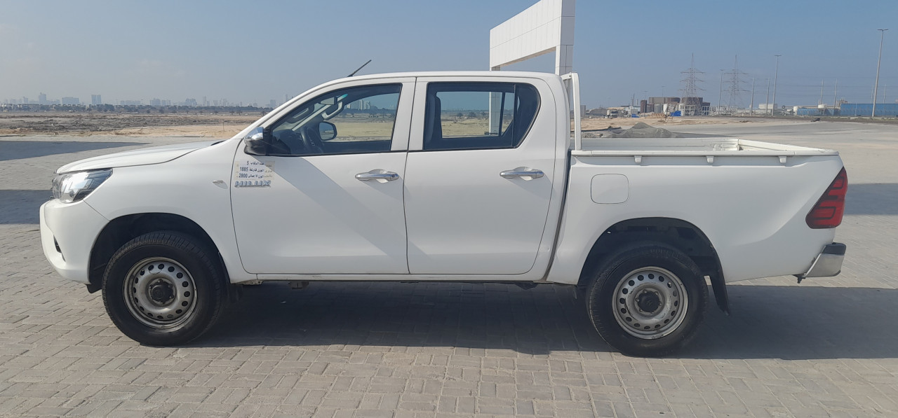 Toyota Hilux - Image 6