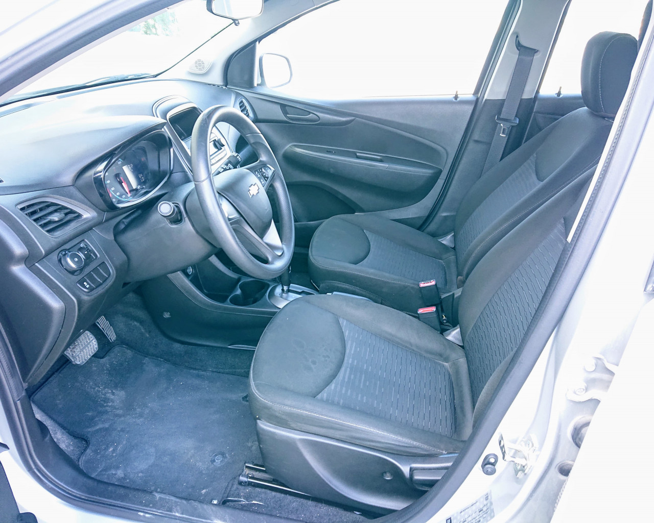 Chevrolet Spark - Image 11