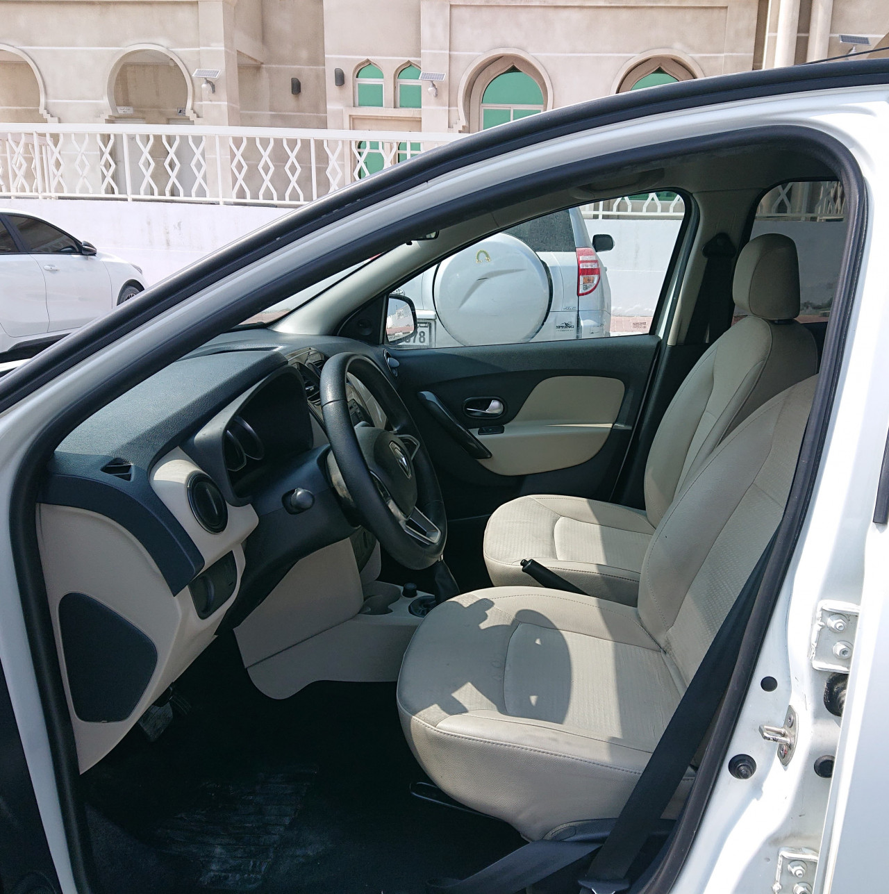 Renault Captur - Image 10