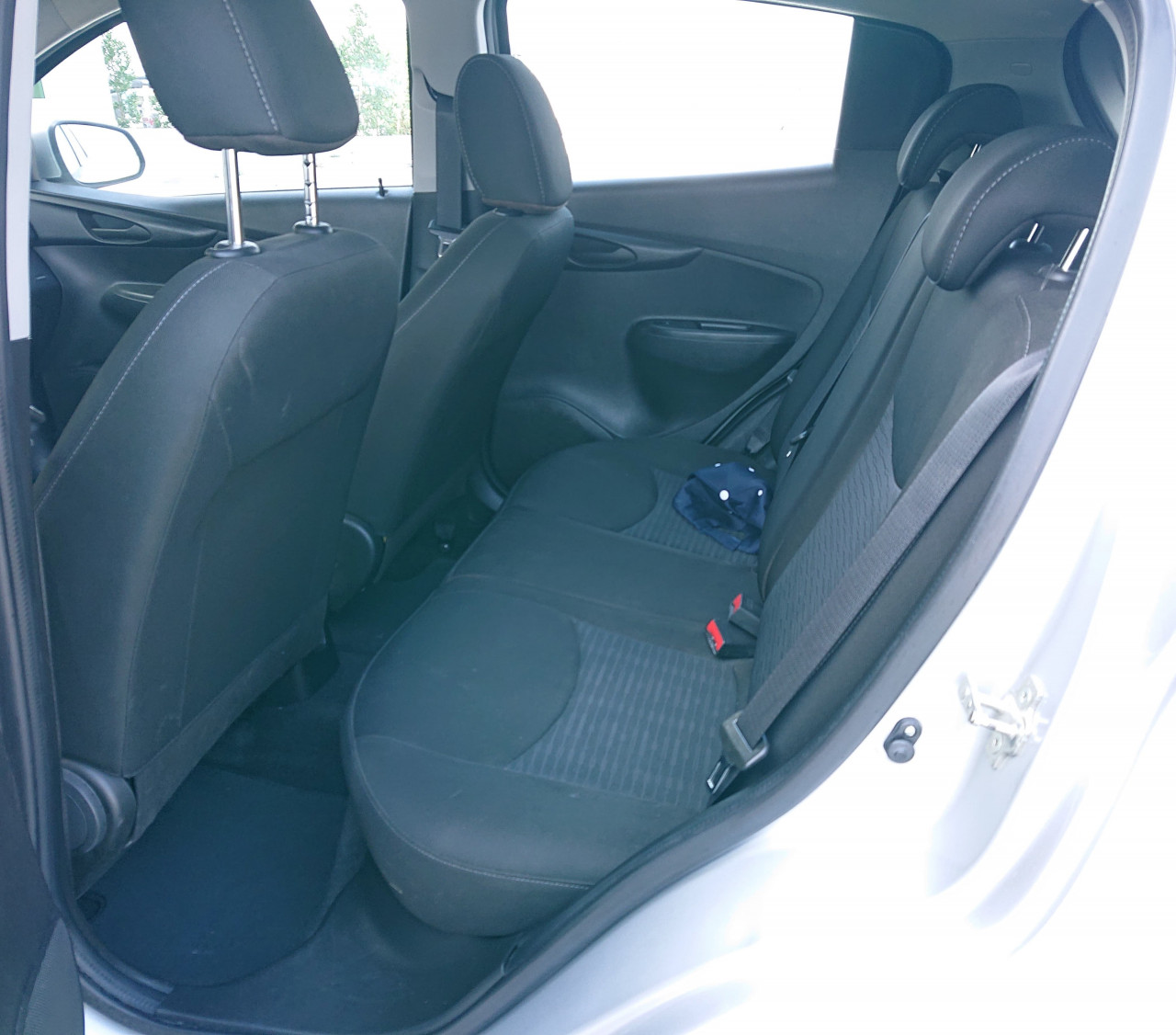Chevrolet Spark - Image 12