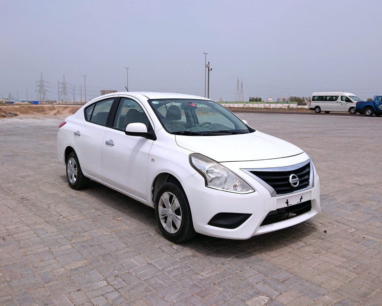 Nissan Sunny - Image 5