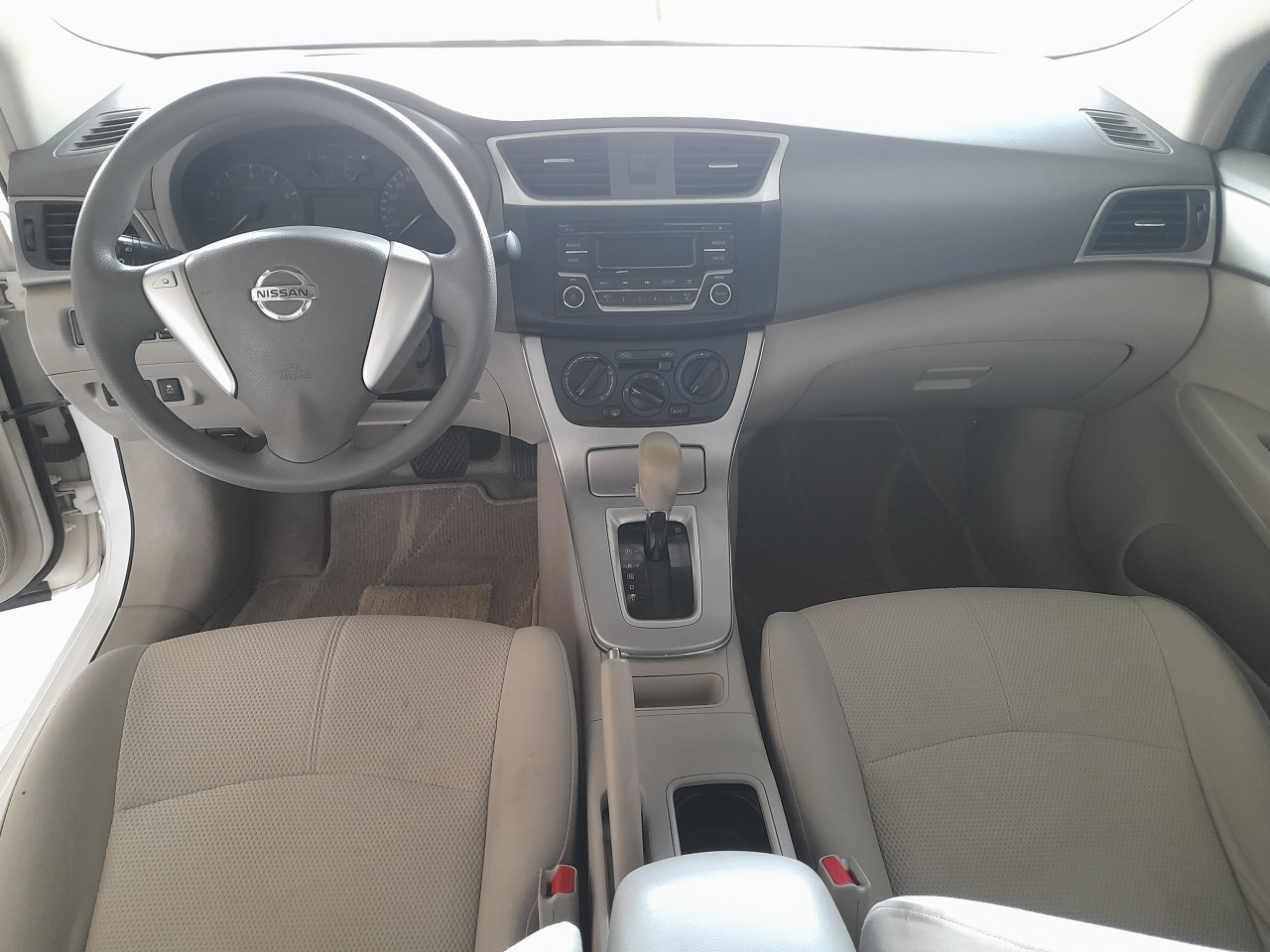 Nissan Sentra - Image 12