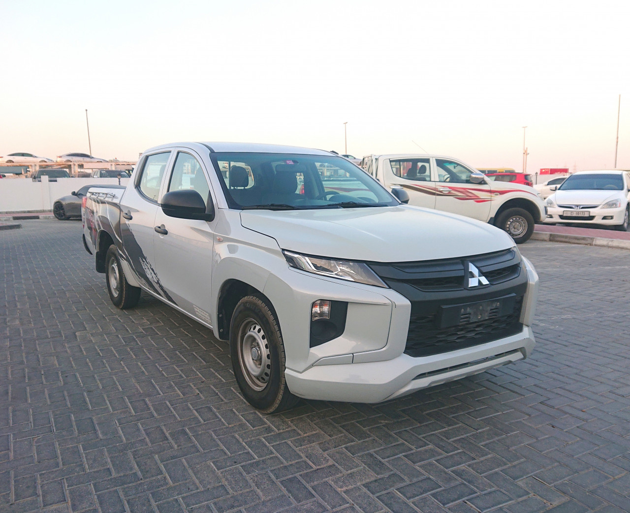 Mitsubishi L200 - Image 6