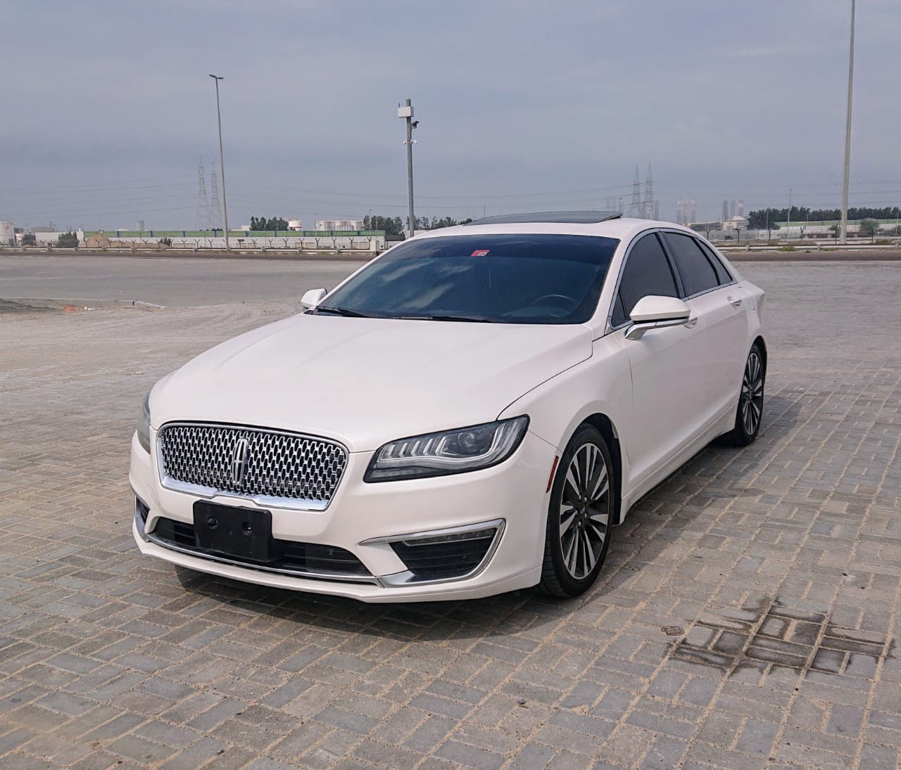 Lincoln MKZ - Image 4