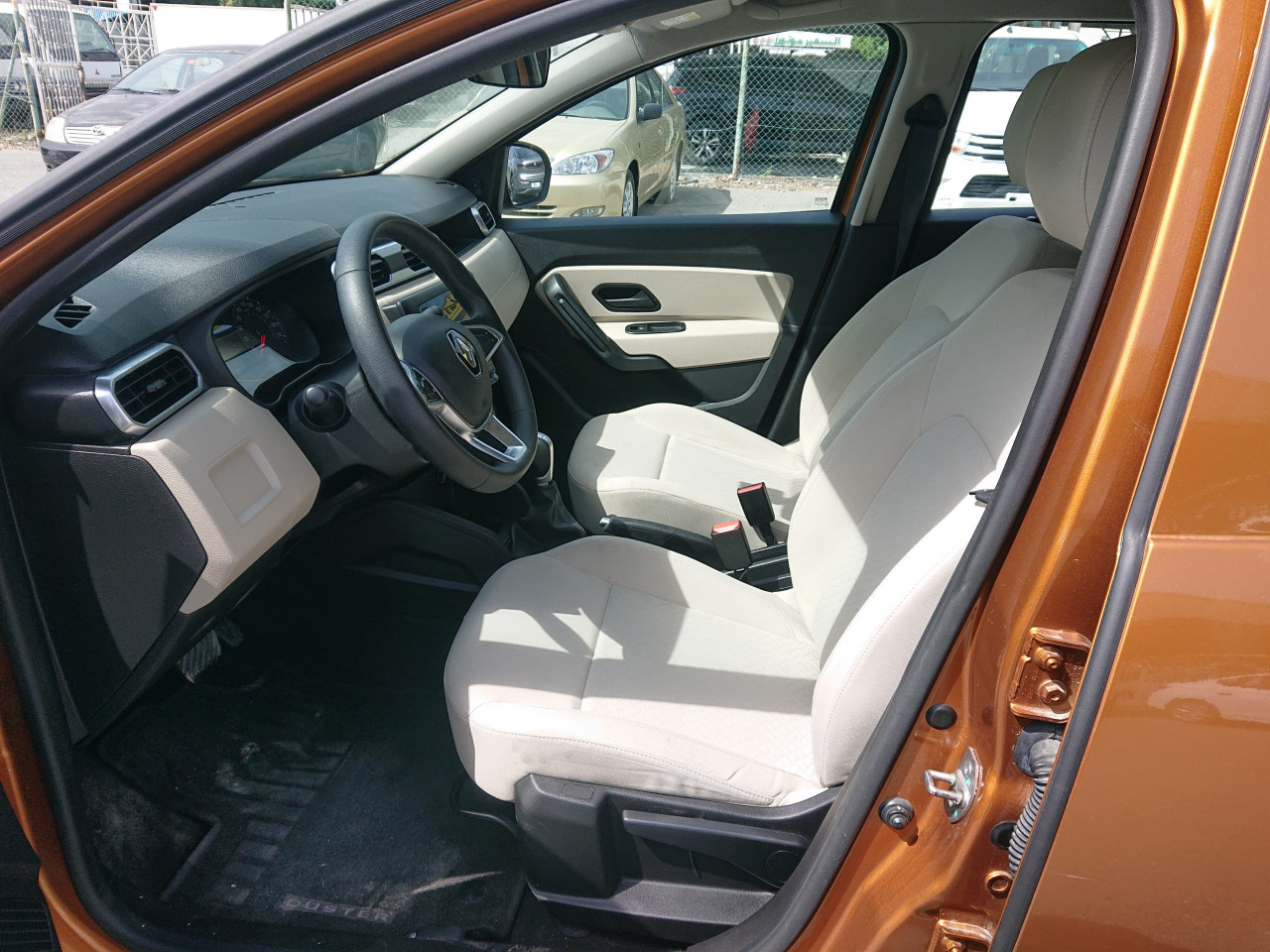 Renault Duster - Image 3