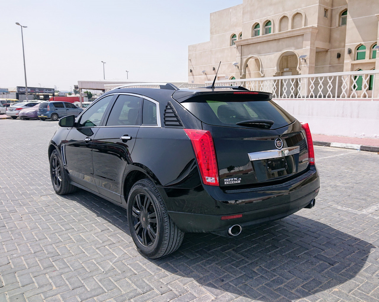 Cadillac SRX - Image 12