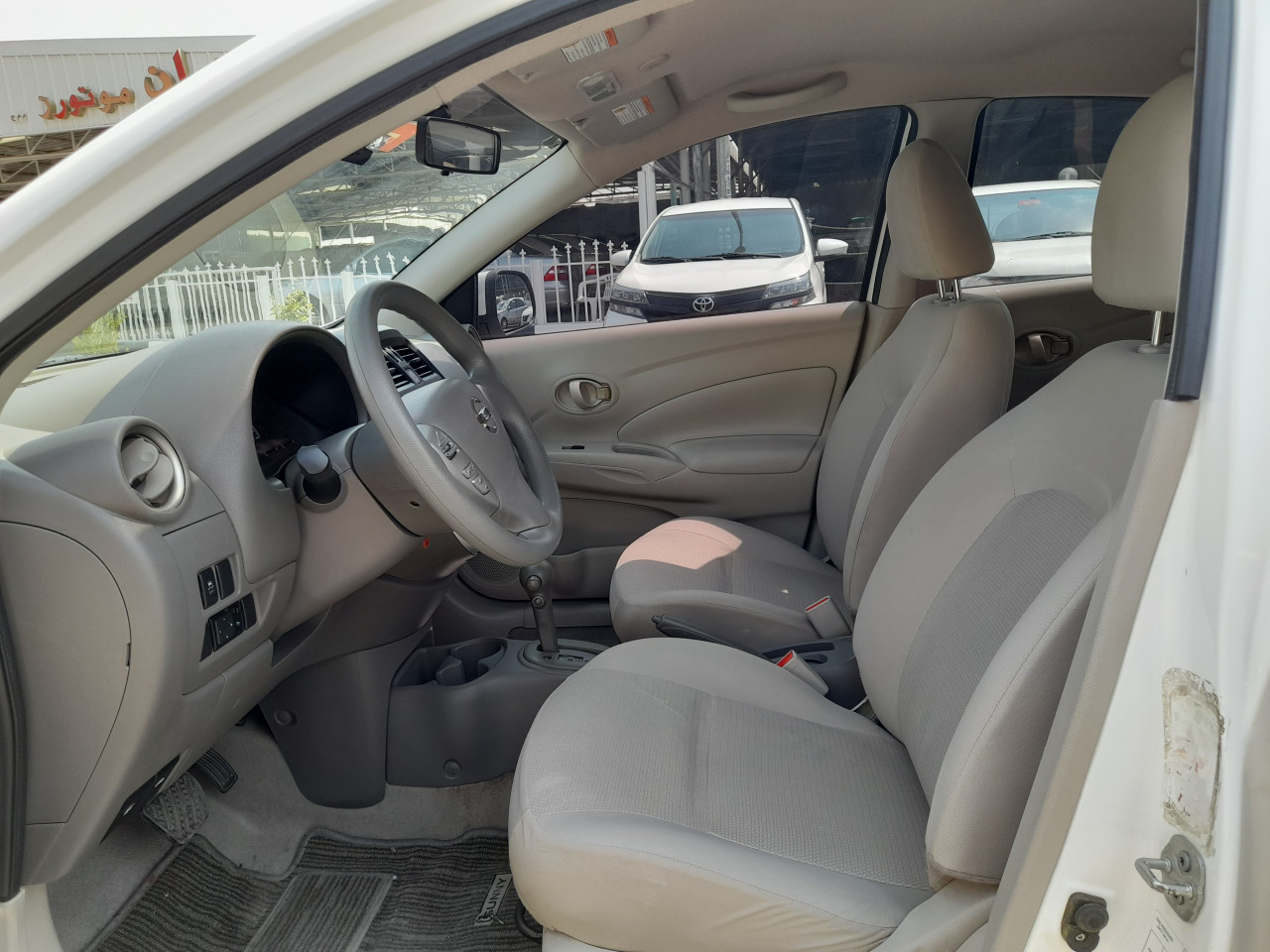 Nissan Sunny - Image 11