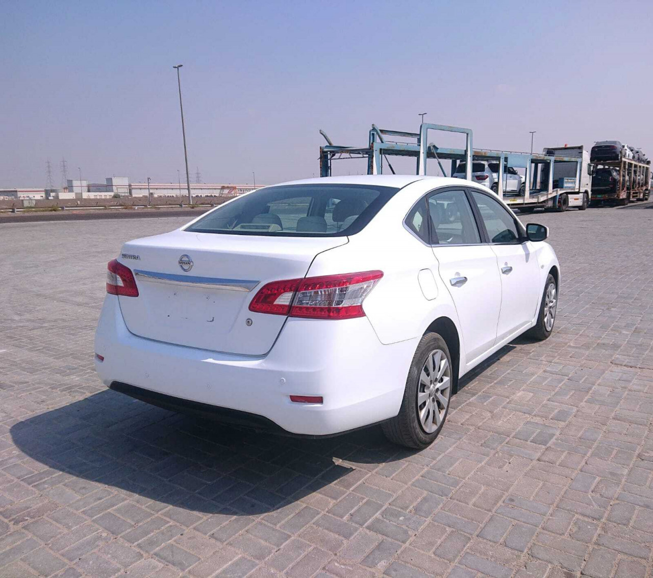 Nissan Sentra - Image 3