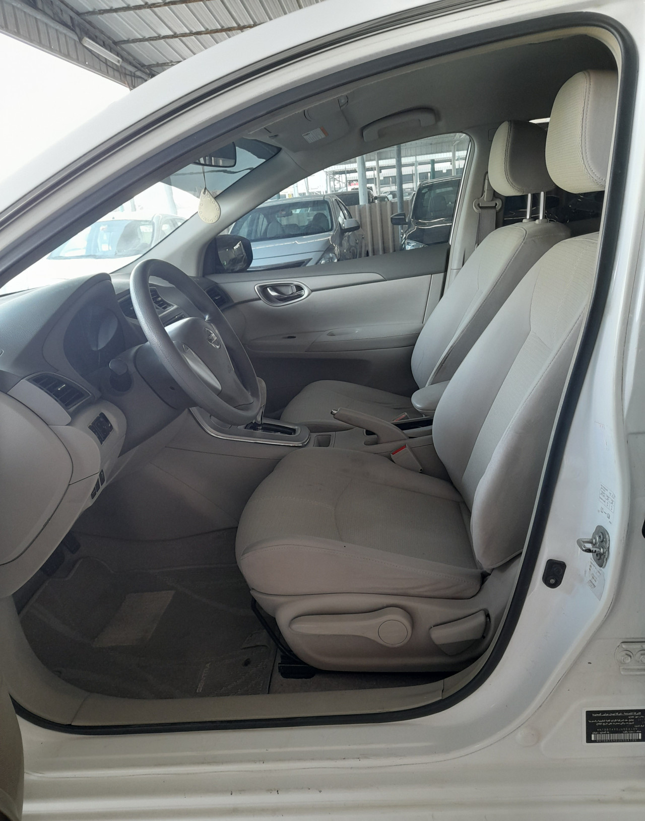 Nissan Sentra - Image 10