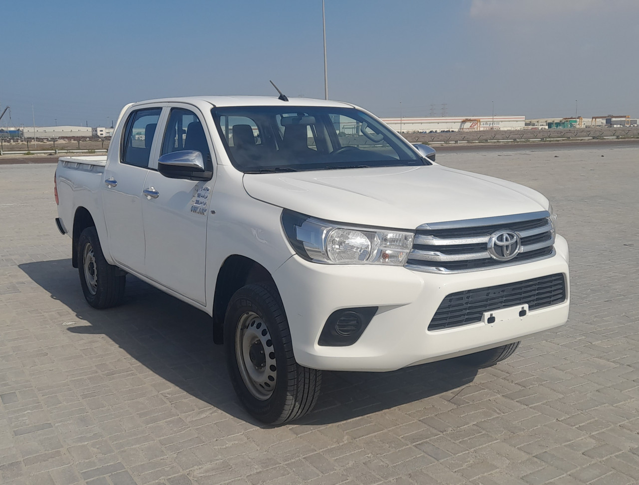 Toyota Hilux - Image 8