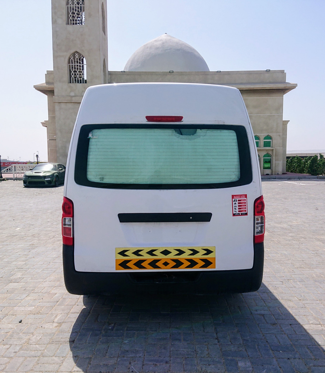 Nissan Urvan - Image 7