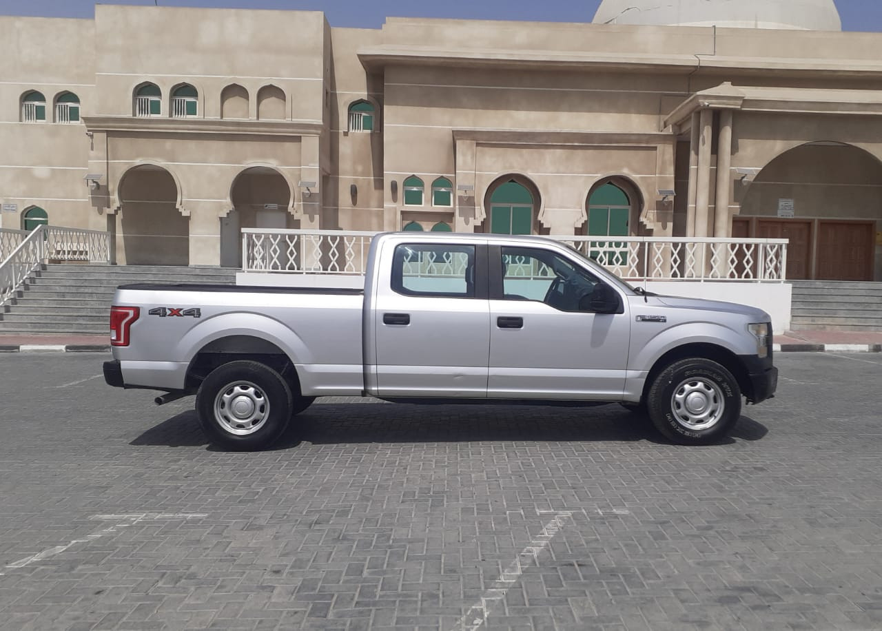 Ford F-Series Pickup - Image 10