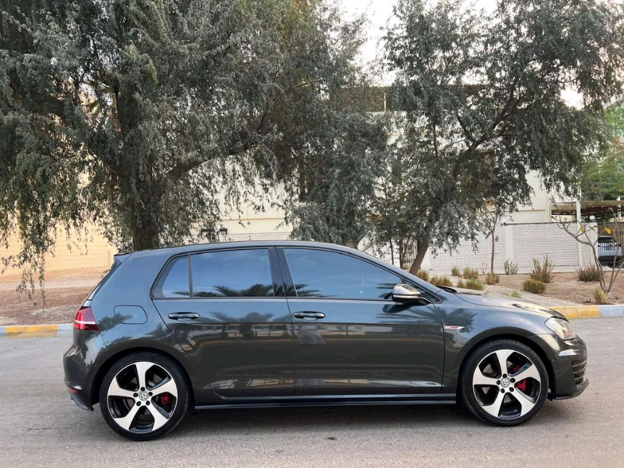 Volkswagen GTI - Image 11