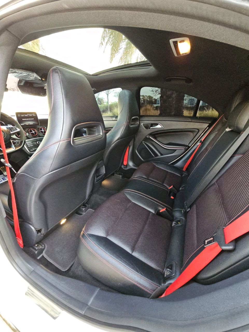 Mercedes Benz CLA - Image 2
