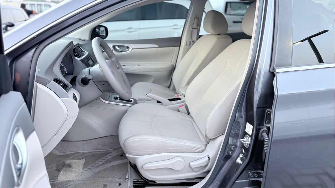 Nissan Sentra - Image 8