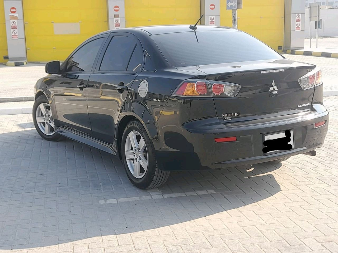 Mitsubishi Lancer - Image 8