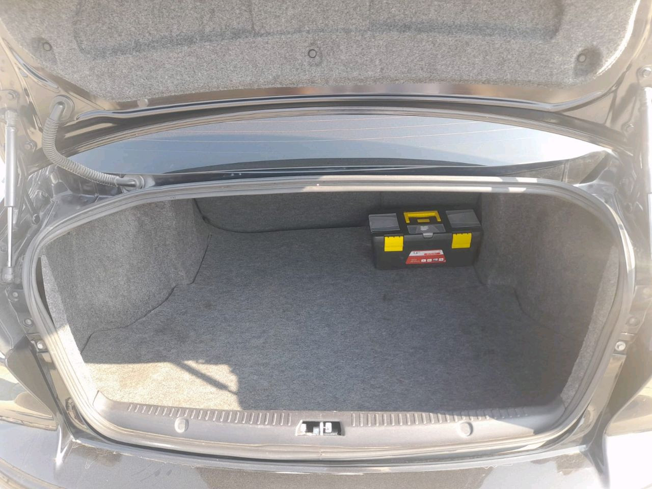 Mitsubishi Lancer - Image 7
