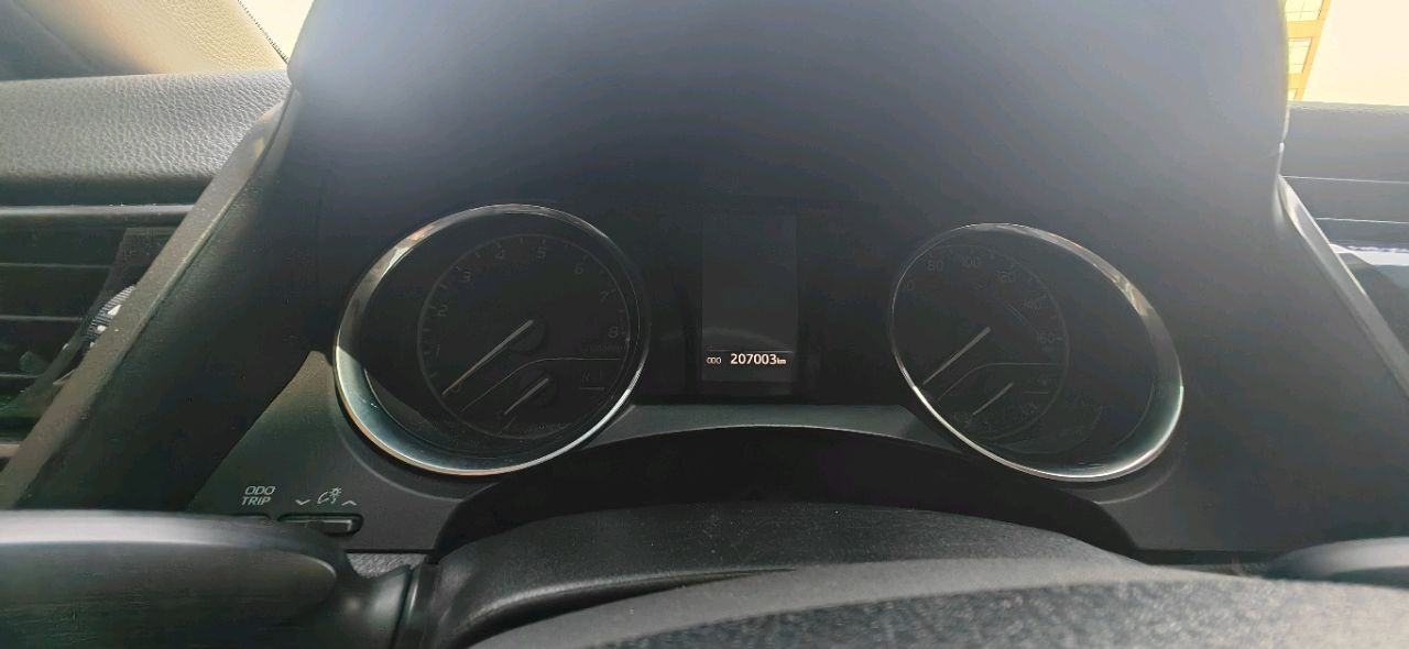 Toyota Camry - Image 4