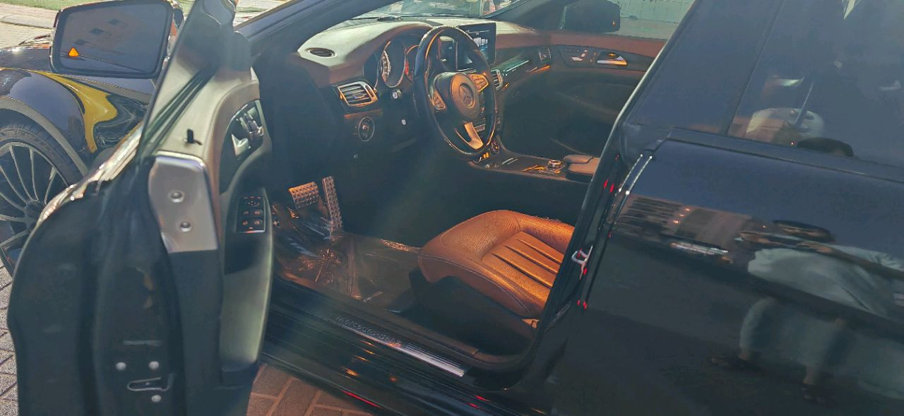Mercedes Benz CLS-Class - Image 4