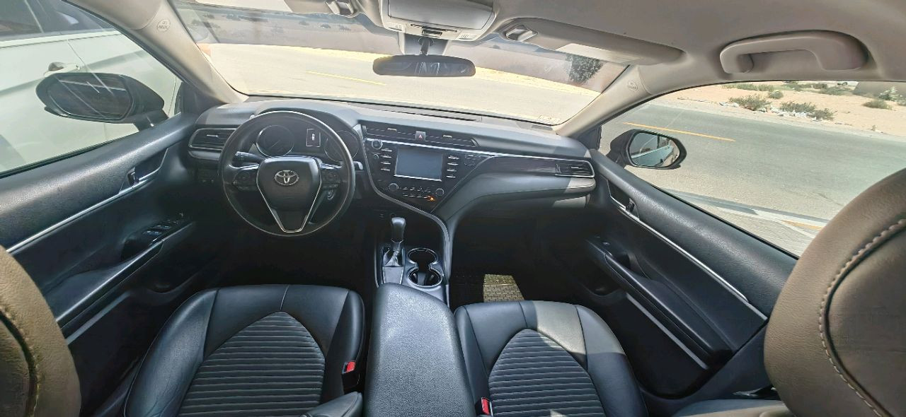Toyota Camry - Image 5