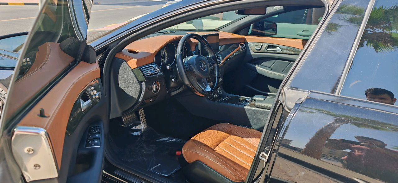 Mercedes Benz CLS-Class - Image 7
