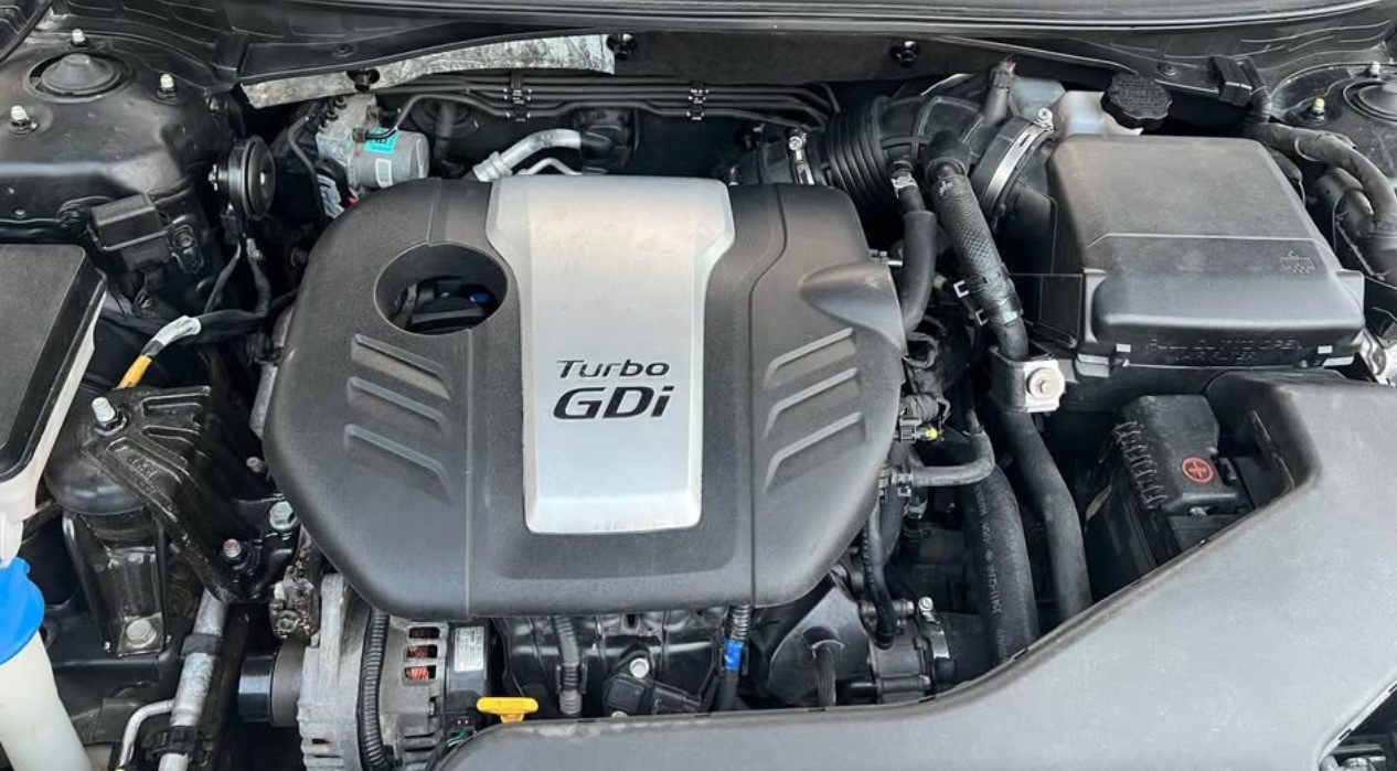 Hyundai Sonata - Image 8