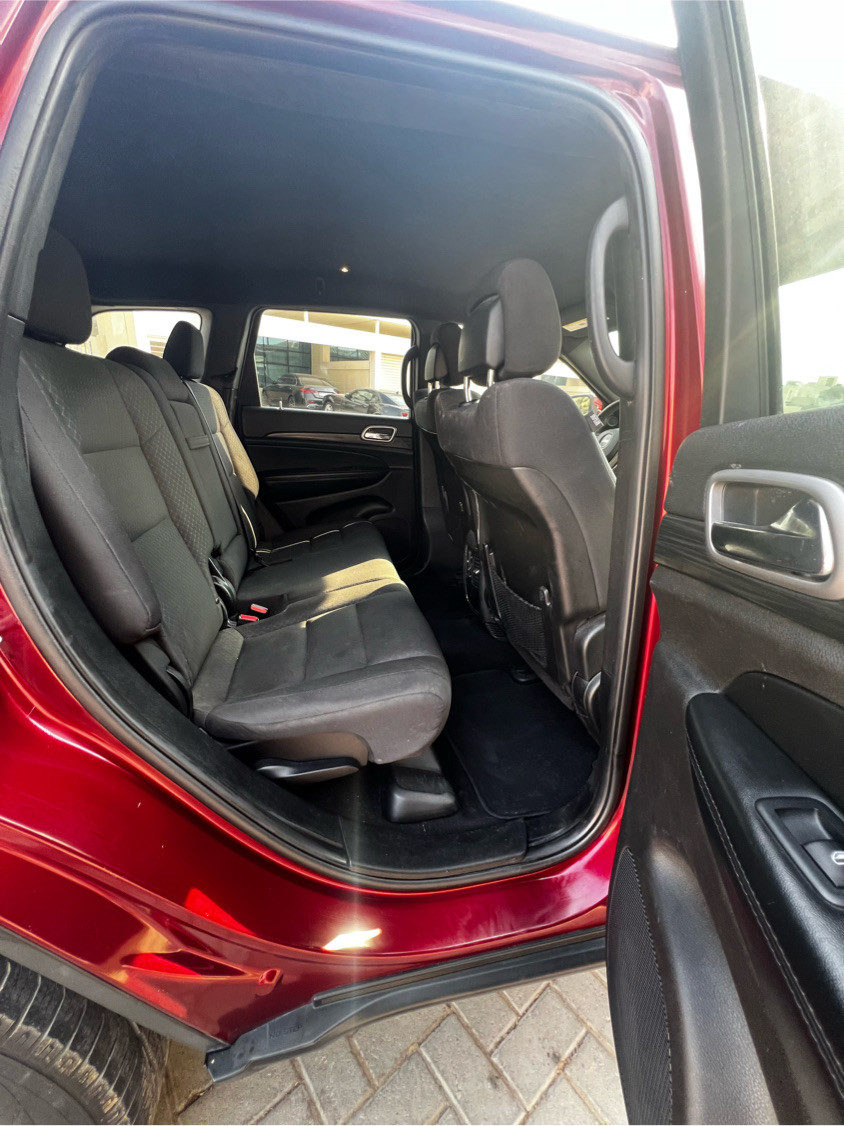 Jeep Grand Cherokee - Image 9