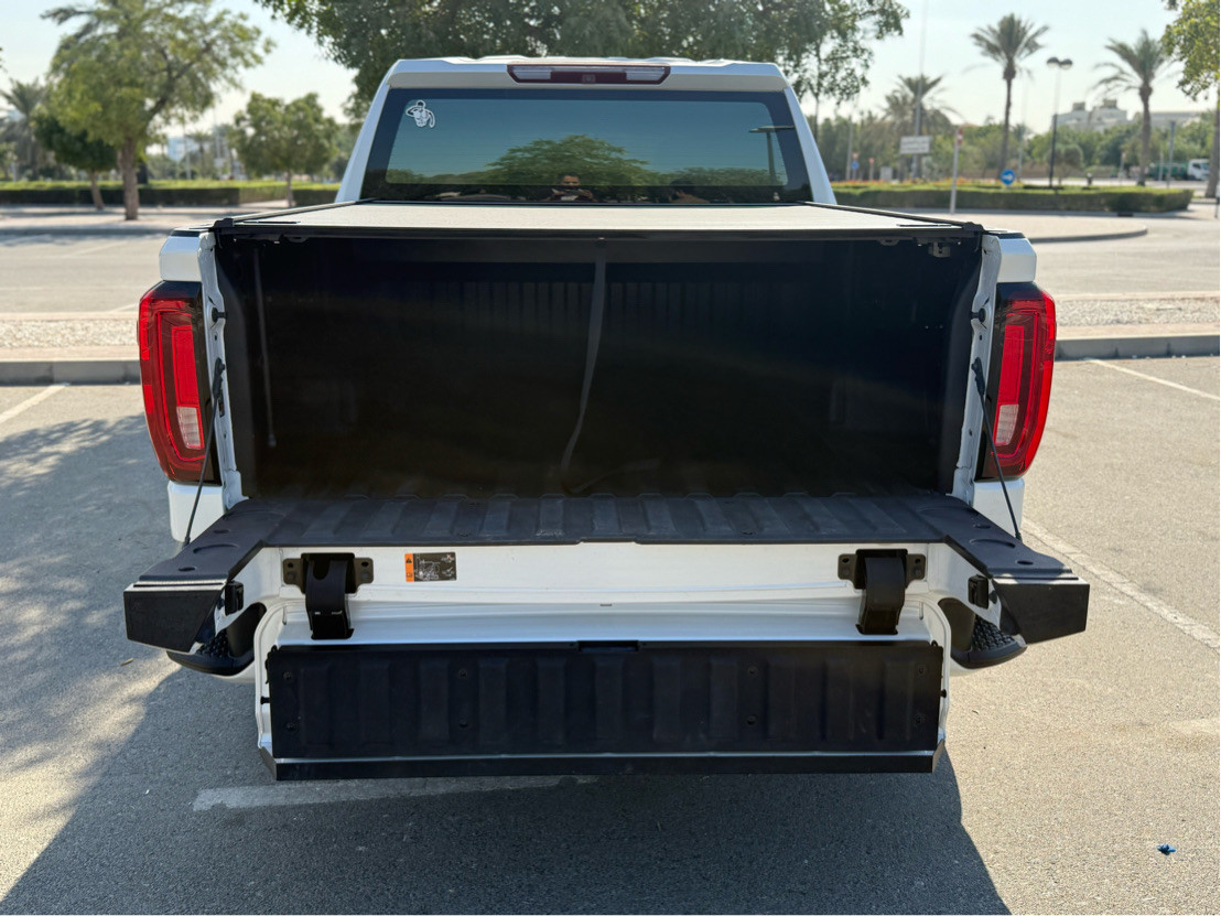GMC Denali - Image 3