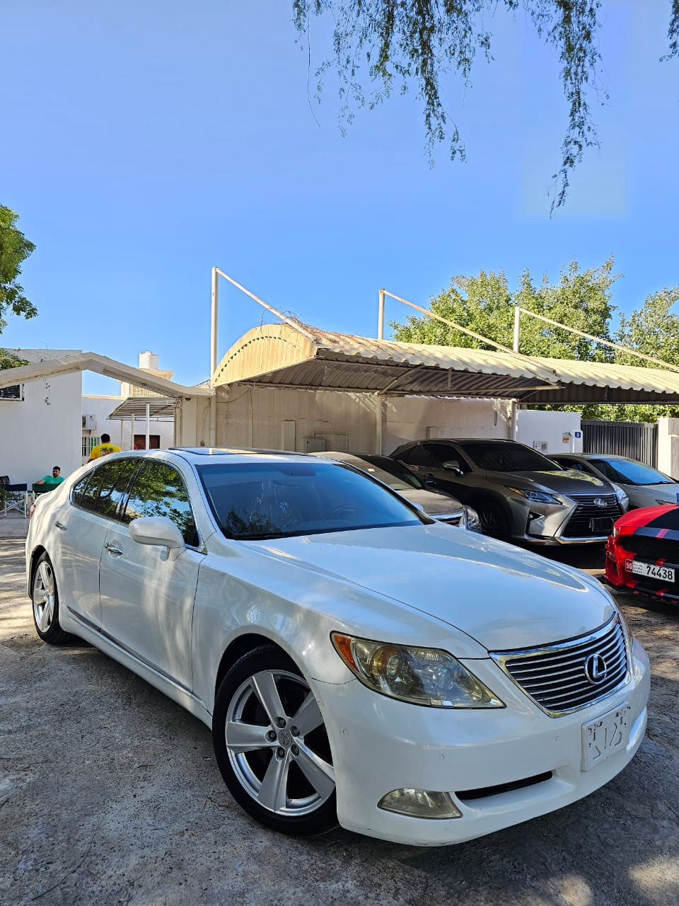 Lexus LS-Series - Image 9