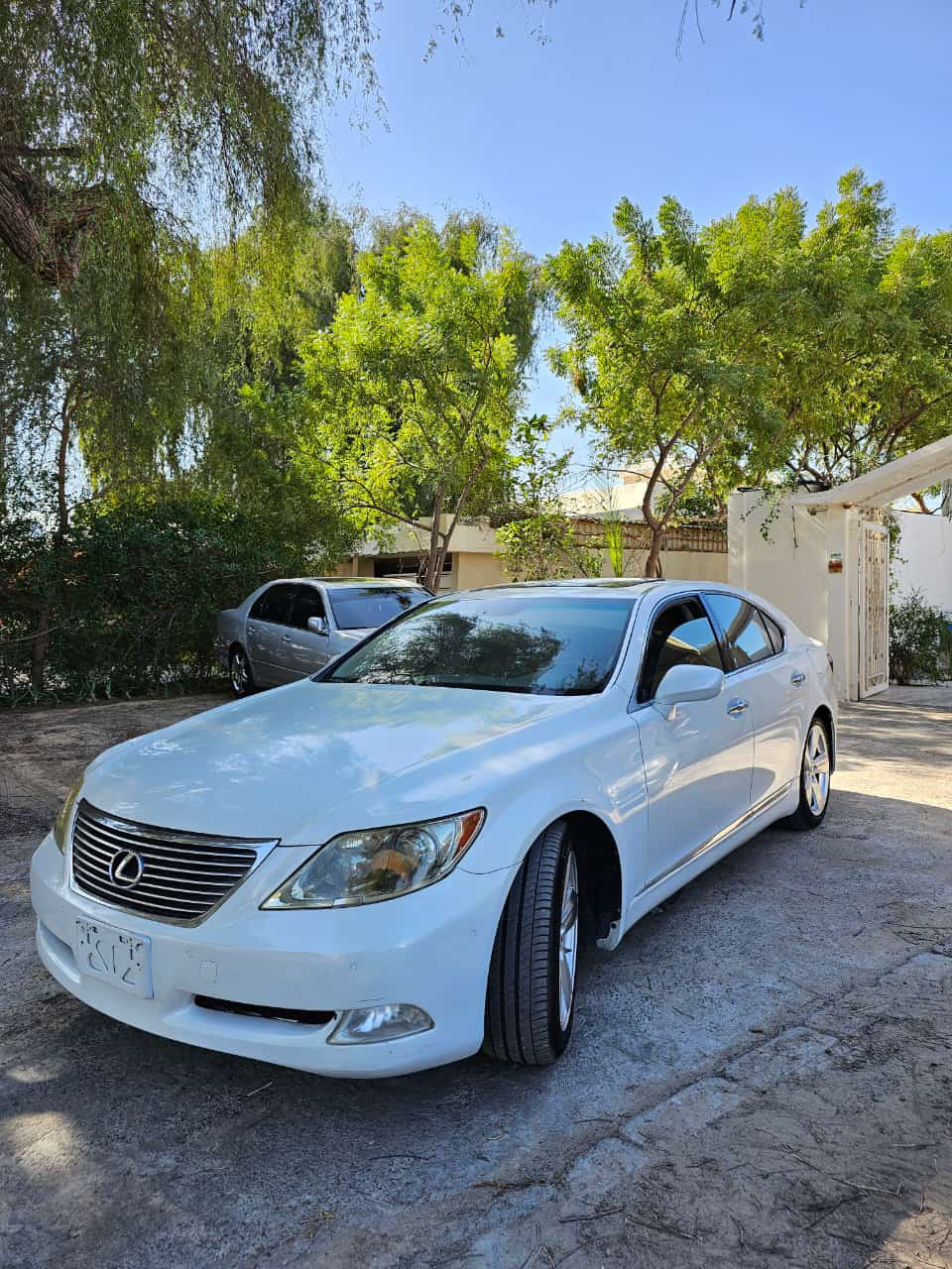 Lexus LS-Series - Image 6