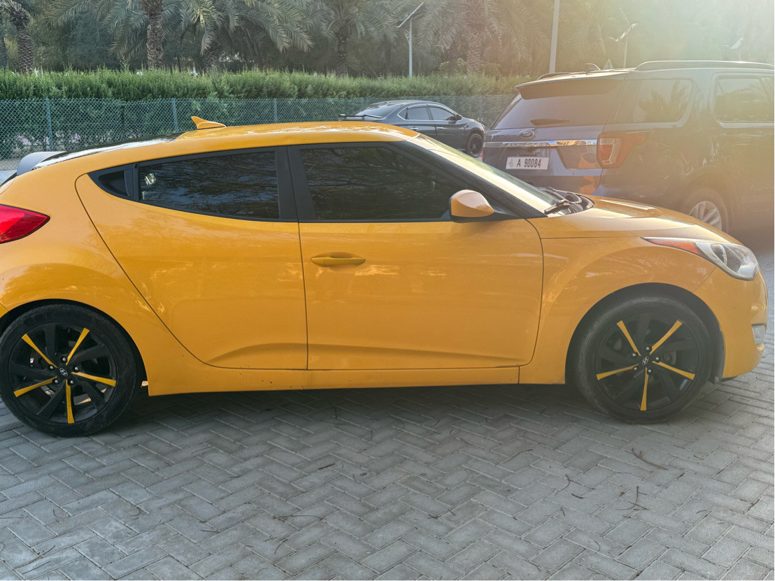 Hyundai Veloster - Image 5