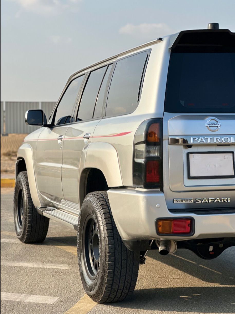 Nissan Safari - Image 3