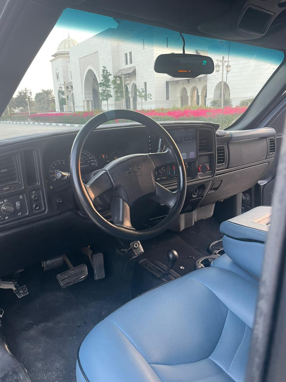 Chevrolet Silverado - Image 6