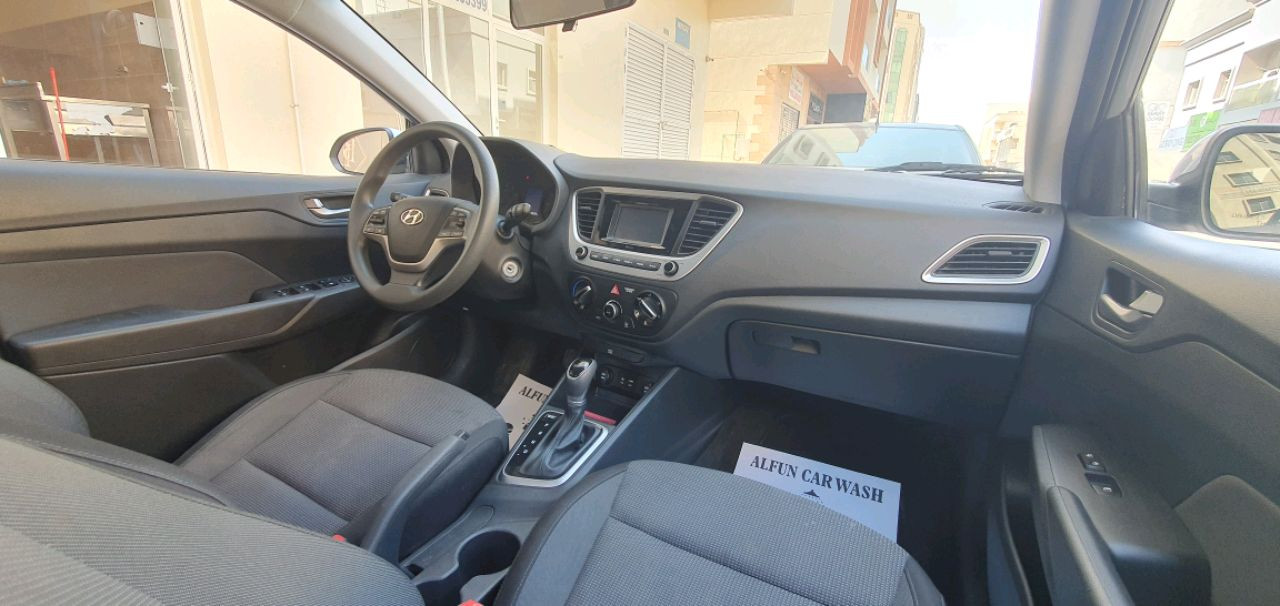 Hyundai Accent - Image 11