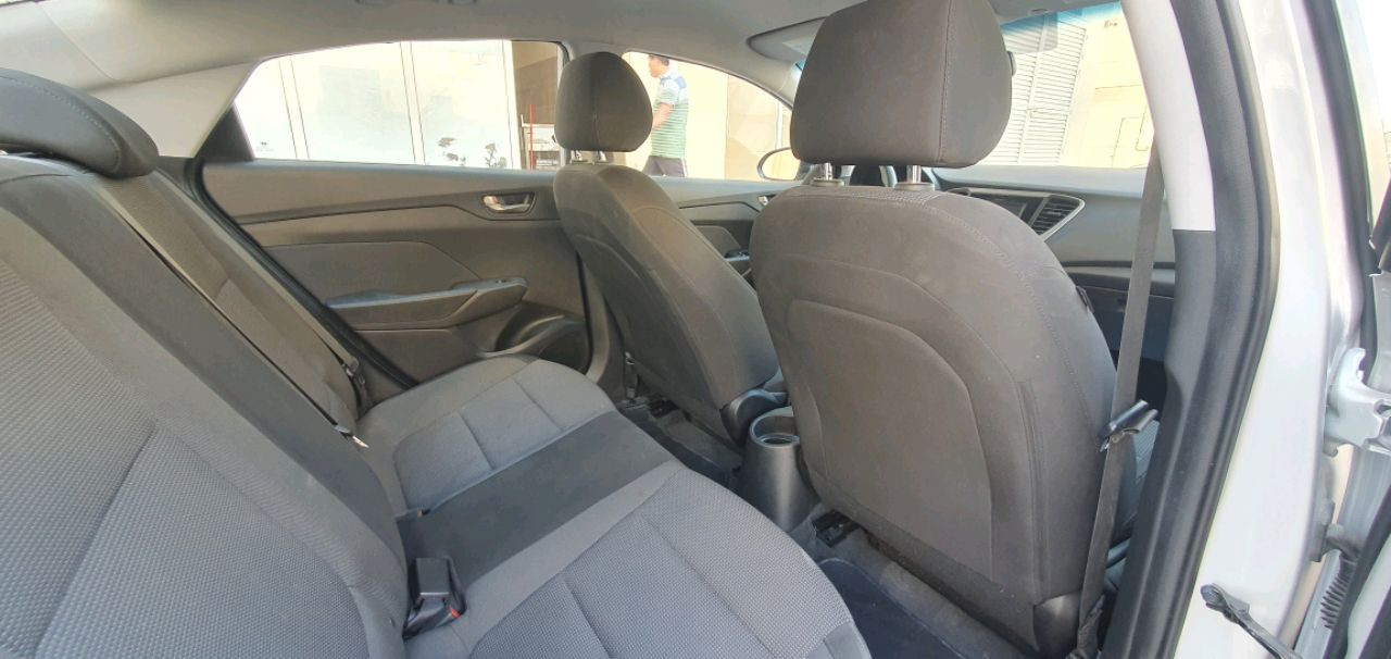 Hyundai Accent - Image 12