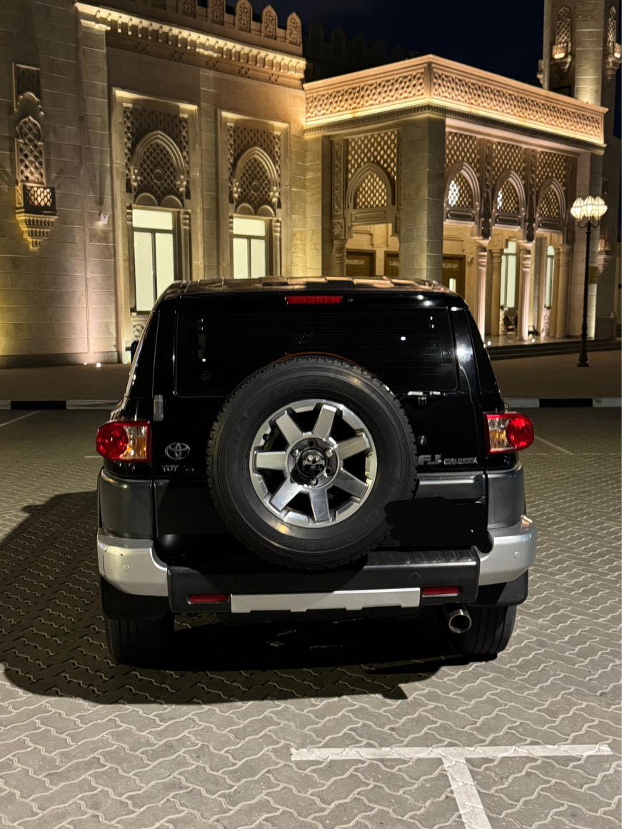 Toyota FJ Cruiser - Image 11