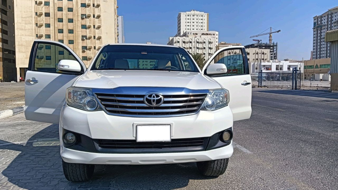 Toyota Fortuner - Image 9