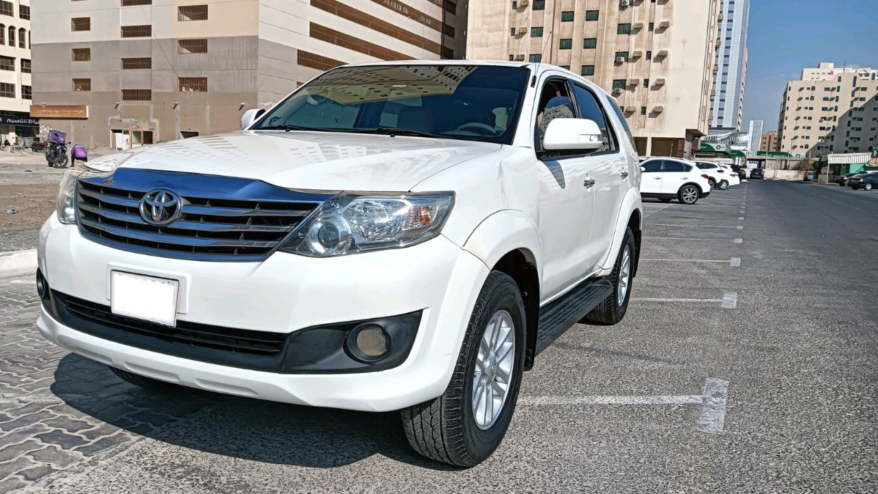 Toyota Fortuner - Image 10