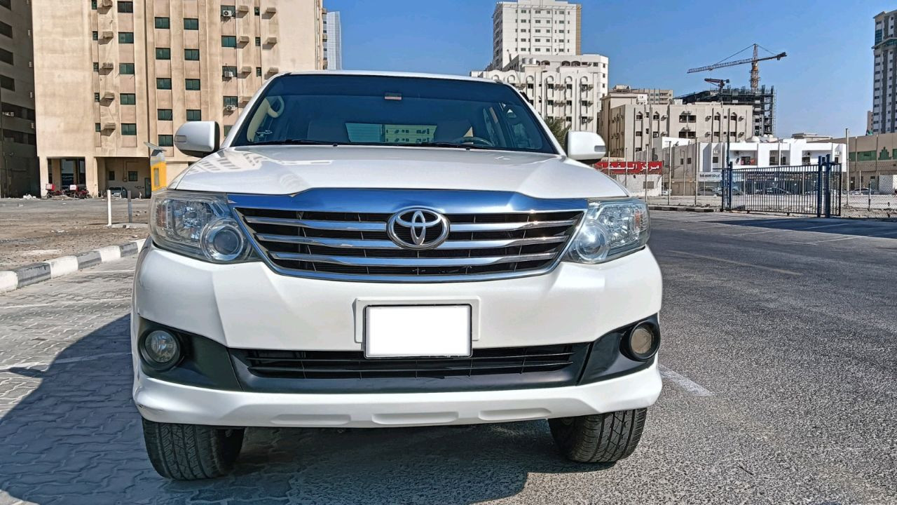 Toyota Fortuner - Image 4