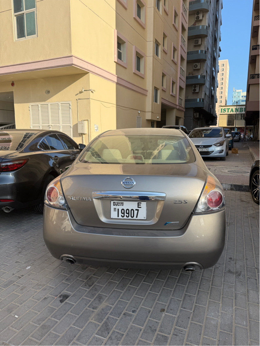 Nissan Altima - Image 4
