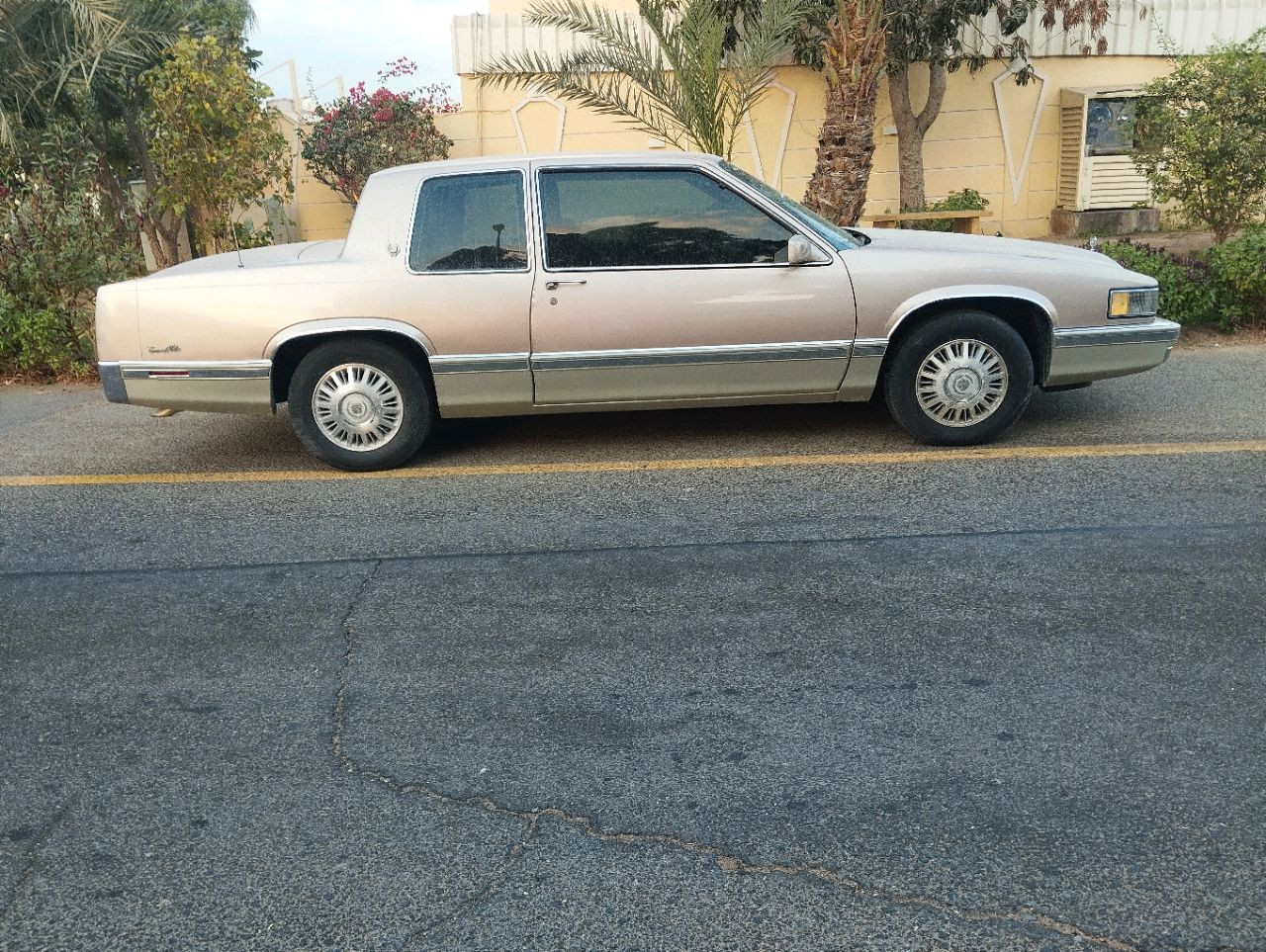 Cadillac DTS/DeVille - Image 7