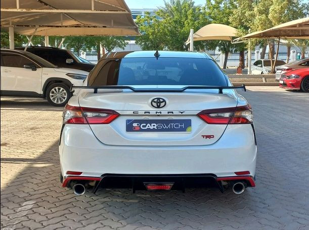 Toyota Camry - Image 5