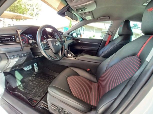 Toyota Camry - Image 7