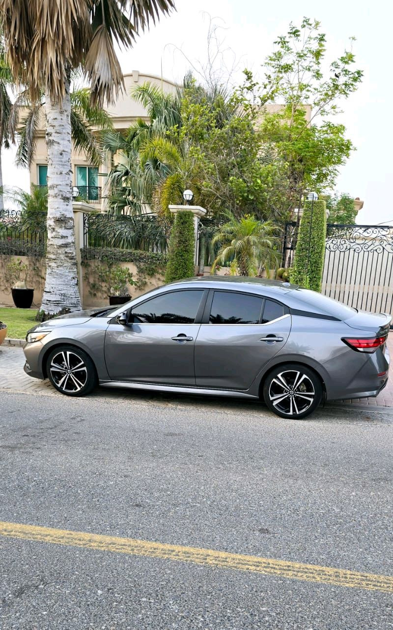 Nissan Sentra - Image 3