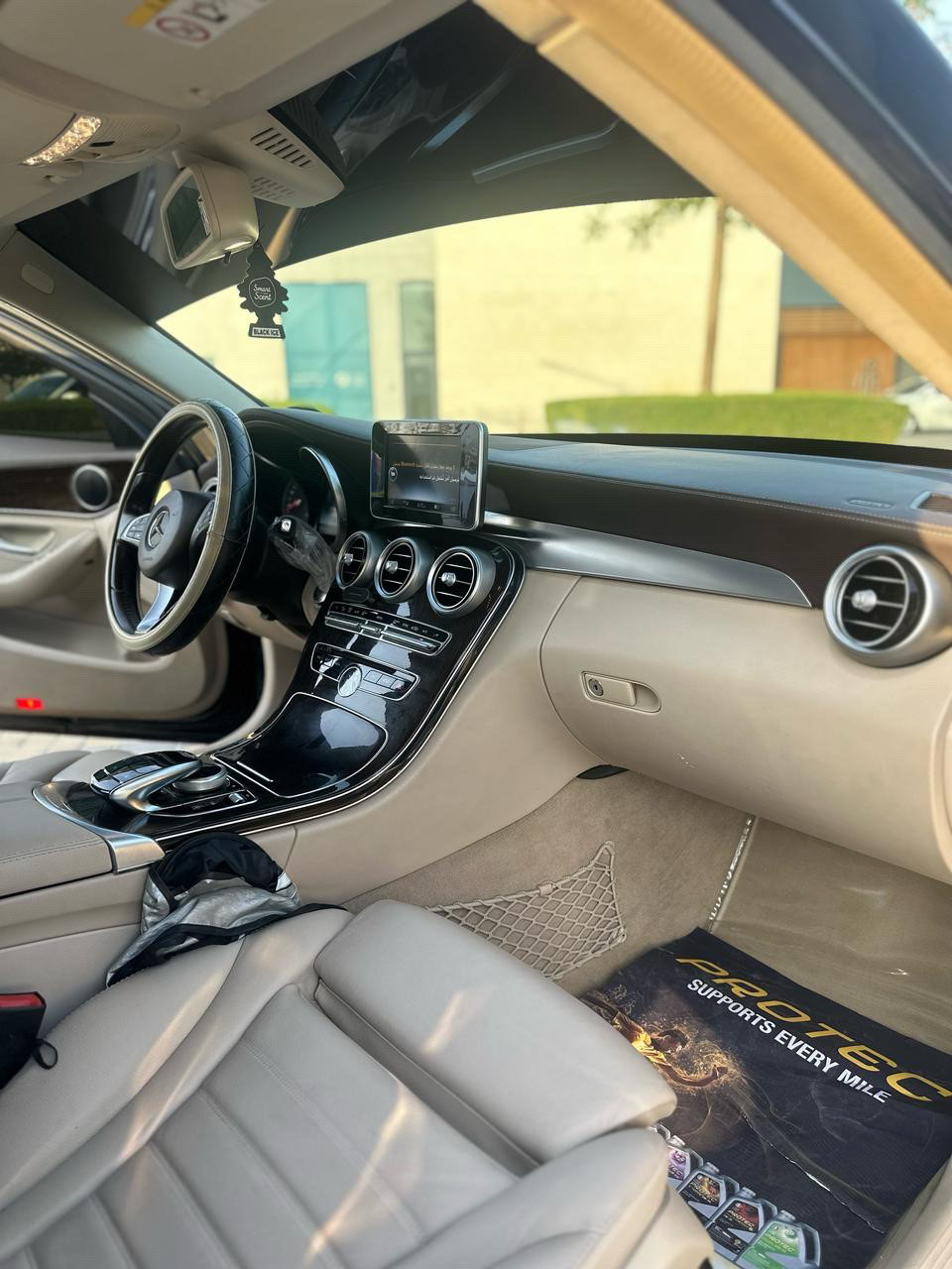 Mercedes Benz C-Class - Image 11
