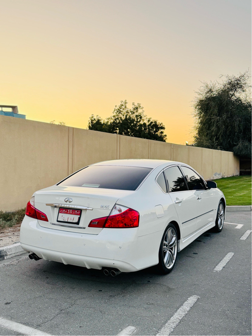 Infiniti M-Series - Image 4