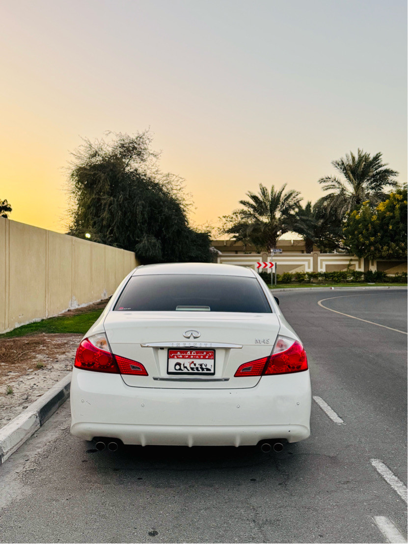Infiniti M-Series - Image 6