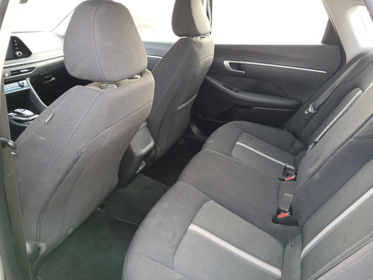 Hyundai Sonata - Image 9