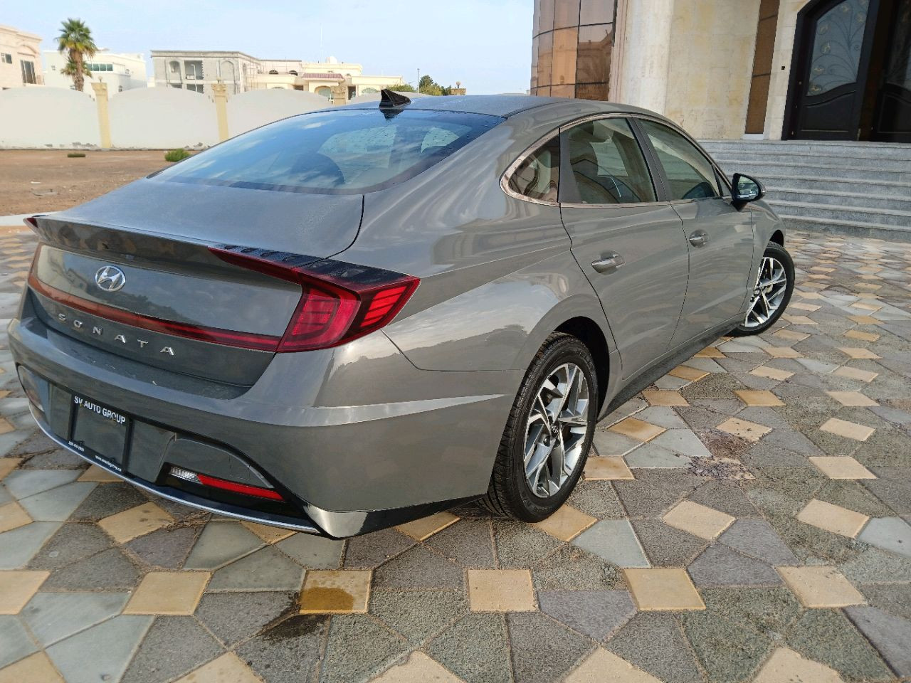 Hyundai Sonata - Image 11